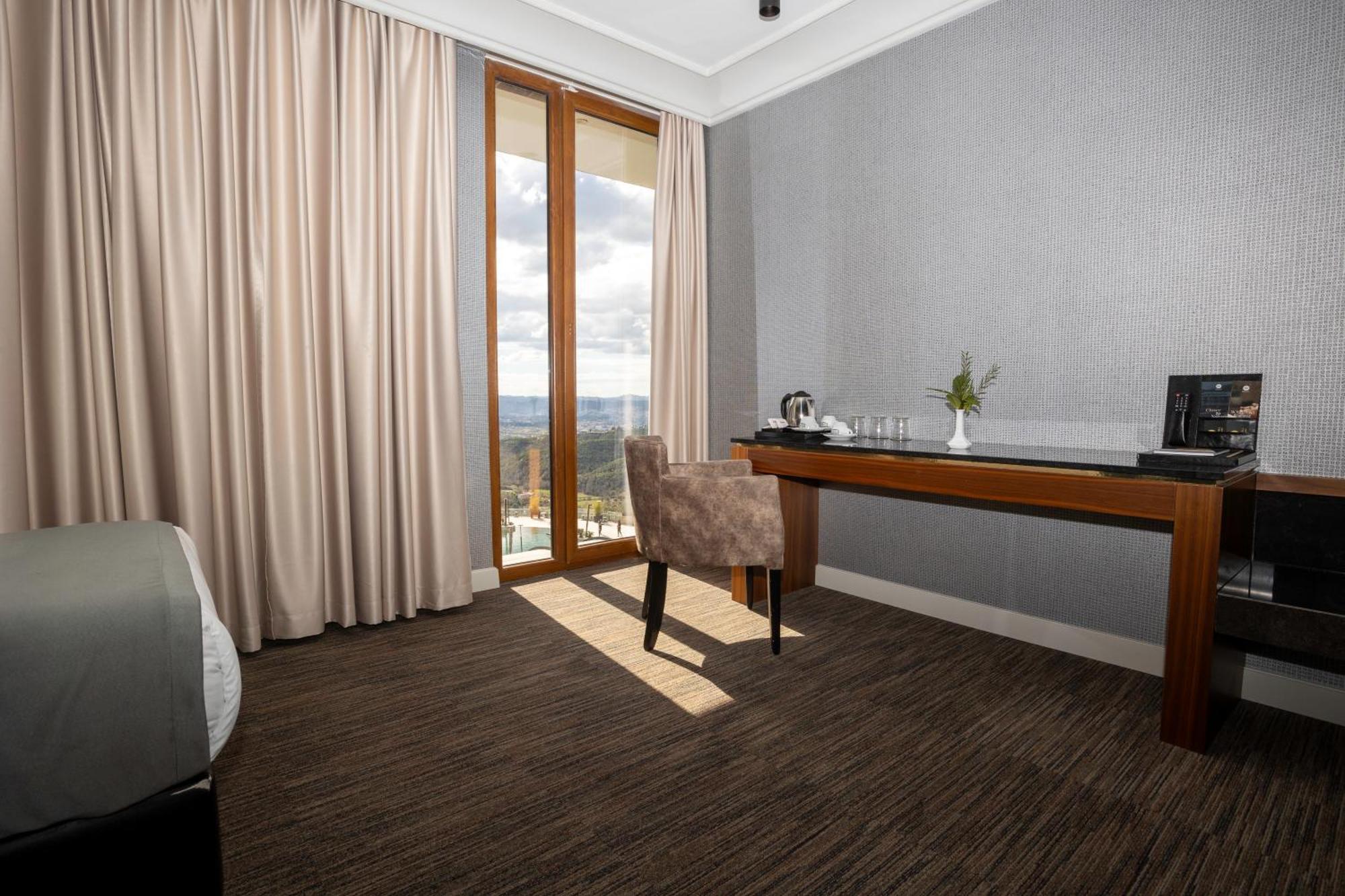 Select Hill Resort Linze 外观 照片
